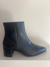 Afbeelding in Gallery-weergave laden, BLACK BOOT
