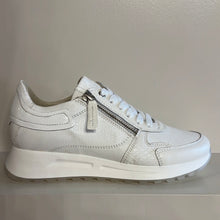 Afbeelding in Gallery-weergave laden, Witte sneaker
