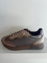 Afbeelding in Gallery-weergave laden, VELOUR CASTORO
