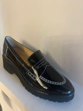 Afbeelding in Gallery-weergave laden, VERA
