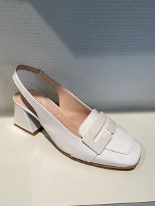 WHITE LACK