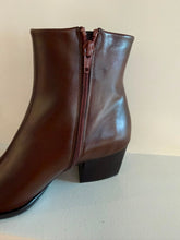 Afbeelding in Gallery-weergave laden, SOFTY

