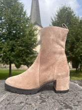 Afbeelding in Gallery-weergave laden, TAUPE BOOT
