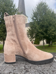 TAUPE BOOT