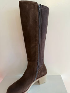 BOOT BROWN