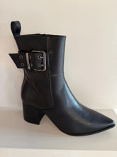 Afbeelding in Gallery-weergave laden, RUBIO NERO
