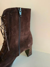 Afbeelding in Gallery-weergave laden, VELOUR ESPRESSO BOOT
