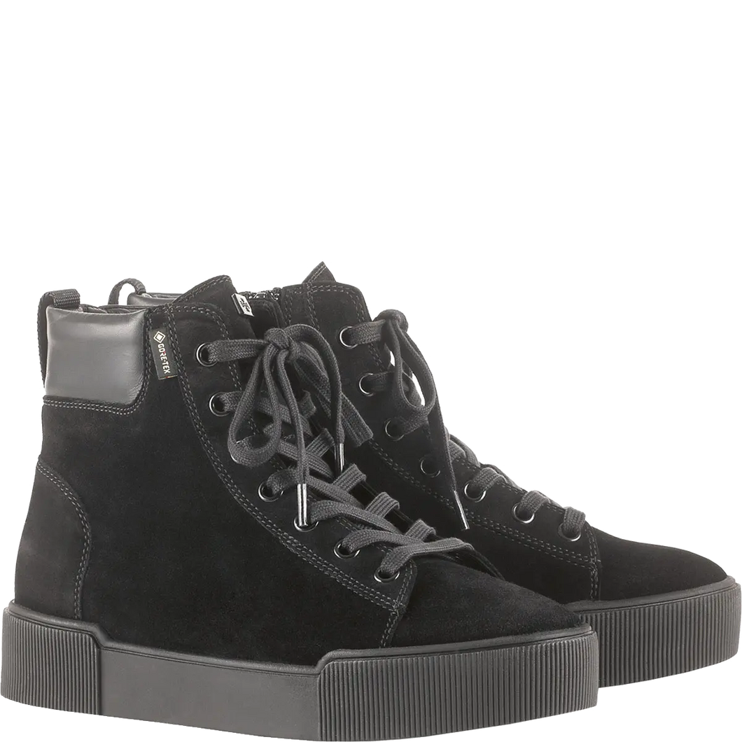 BLACK SNEAKER