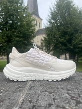 Afbeelding in Gallery-weergave laden, CREAM SNEAKER
