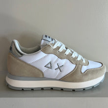 Afbeelding in Gallery-weergave laden, Wit beige sneaker
