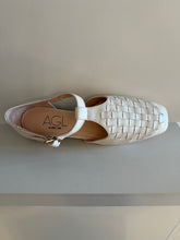Afbeelding in Gallery-weergave laden, MEMY
