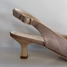 Afbeelding in Gallery-weergave laden, BEIGE DAIN PUMP
