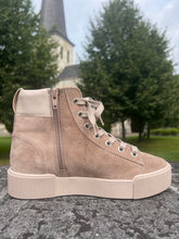 Afbeelding in Gallery-weergave laden, TAUPE SNEAKER
