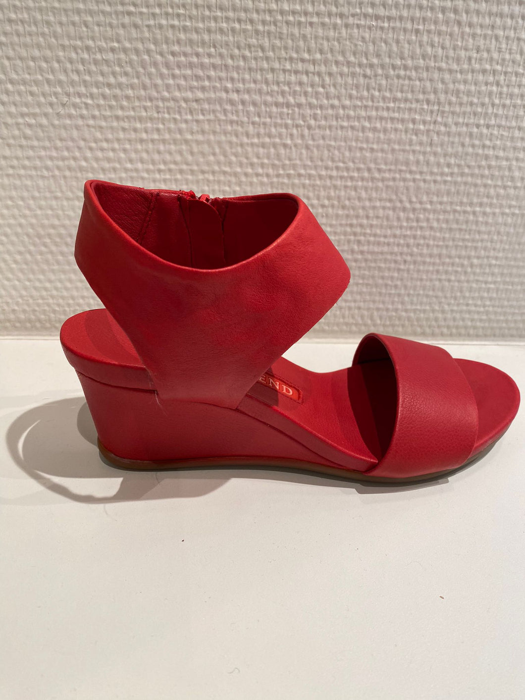 ROJO