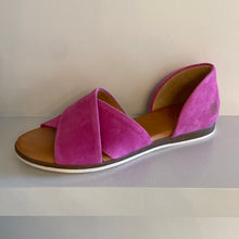 Afbeelding in Gallery-weergave laden, Platte fushia dain sandaal
